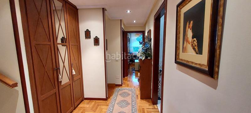 Foto ad83550c-1464-4215-b123-9df8965d9d8d. Casa adossada amb calefacció aparcament a El Carbayedo - El Quirinal Avilés