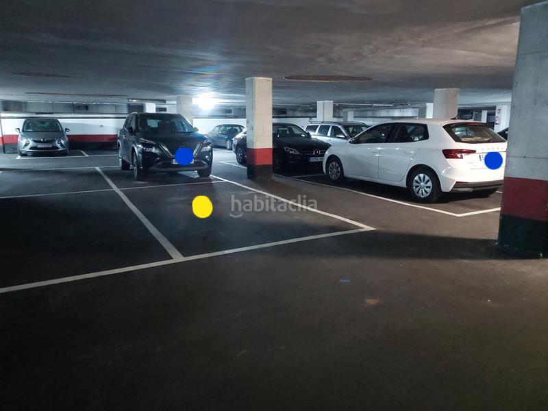 Foto c6a80824-2ff6-4f78-bb43-1bec52c72c15. Posto auto in avenida fernández balsera 22 in Centro Avilés