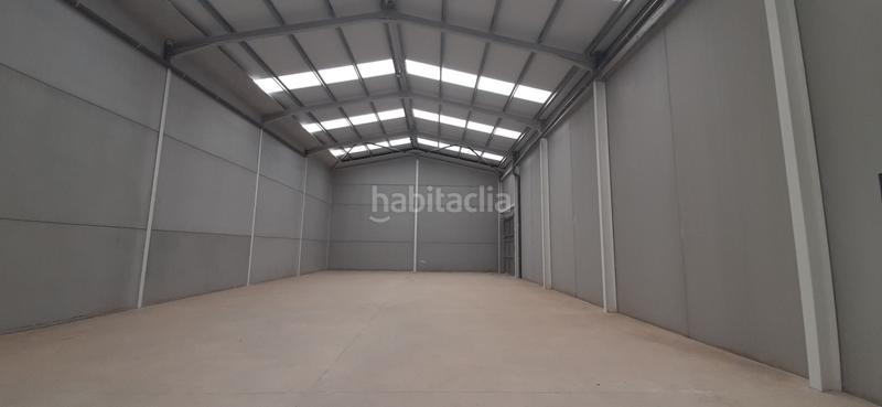 Foto 0dc9c3c9-1adb-49a7-8ddf-3f33d0609b87. Rent industrial building in calicanto 16 in Polígono Mas del Jutge Torrent