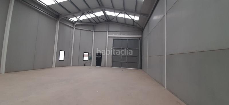 Foto 169c531a-0515-48df-b837-2cf8064e7eda. Rent industrial building in calicanto 16 in Polígono Mas del Jutge Torrent