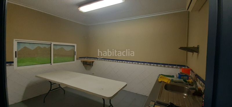 Foto 1f06bdfe-899d-4f5b-8577-94c7122a4056. Capannone industriale in carrer 42 16 in Catarroja