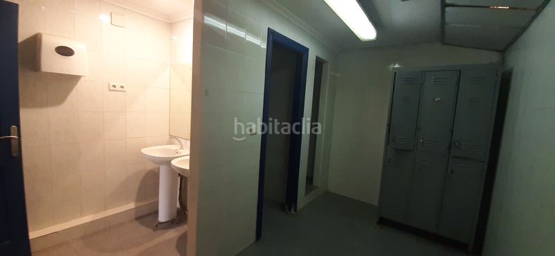 Foto c51ba7b9-4a17-4864-9353-c308b05c45b0. Capannone industriale in carrer 42 16 in Catarroja
