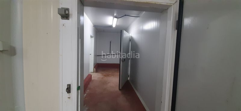 Foto cc492053-cbc2-419b-b7be-cbe222aed2f8. Capannone industriale in carrer 42 16 in Catarroja
