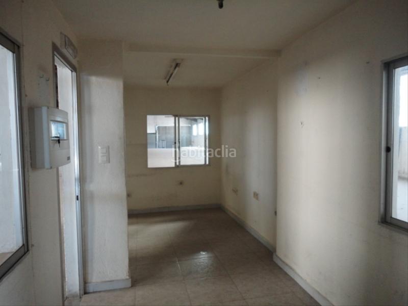 Foto 752aa635-8354-44bd-a4e2-b7ba618b7504. Location bâtiment à usage industriel dans camino hondo rambleta 8c dans Xirivella