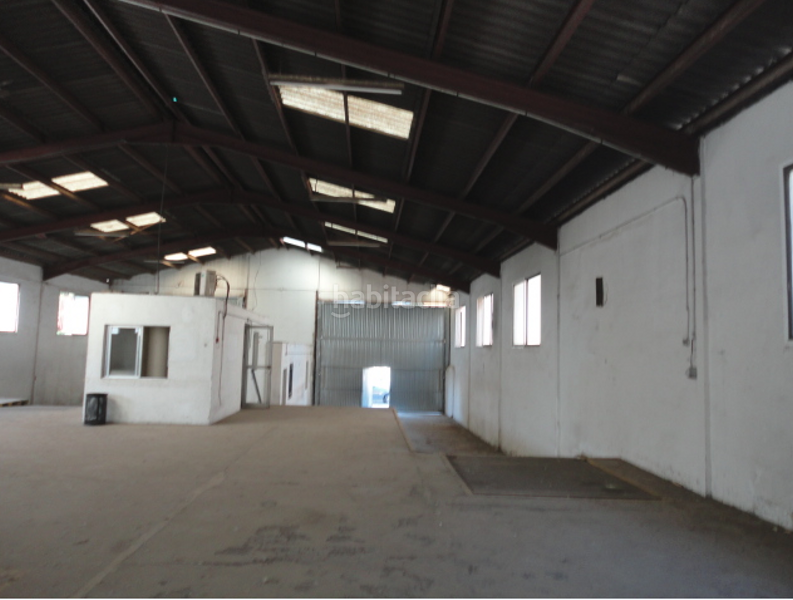 Foto ca9346a8-20f9-46d6-95a4-45f1a206a8ac. Location bâtiment à usage industriel dans camino hondo rambleta 8c dans Xirivella