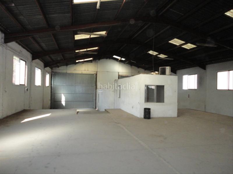 Foto ed7a589b-9168-41d4-ac7b-1e886719a0b8. Location bâtiment à usage industriel dans camino hondo rambleta 8c dans Xirivella