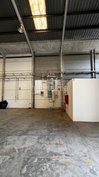 Foto 1b5c59c5-1152-45f8-bd43-199a2e3048e8. Nau industrial a avenida de la marina 83 a Bonrepòs i Mirambell