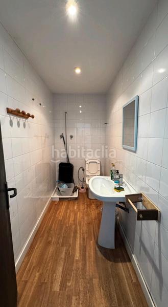 Foto ca9dc99f-fc9e-4d8e-acff-1654428f2b02. Nau industrial a avenida de la marina 83 a Bonrepòs i Mirambell