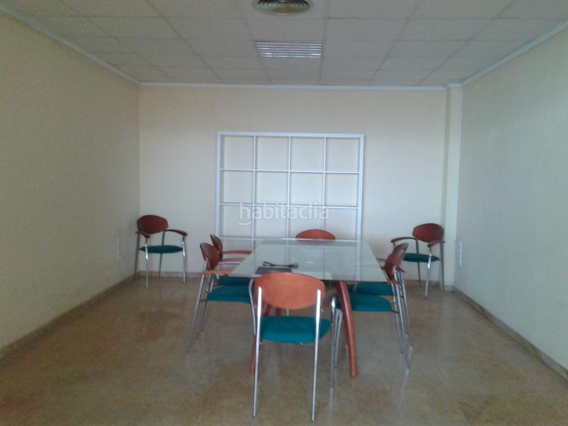 Foto 469b8067-d9e6-4e34-a0bd-3be093db2381. Location bâtiment à usage industriel dans camí vell d'albal 69 dans Beniparrell