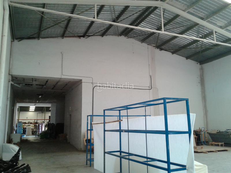 Foto 48a7d2fe-1b5c-43ab-a577-f733209edcc0. Location bâtiment à usage industriel dans camí vell d'albal 69 dans Beniparrell