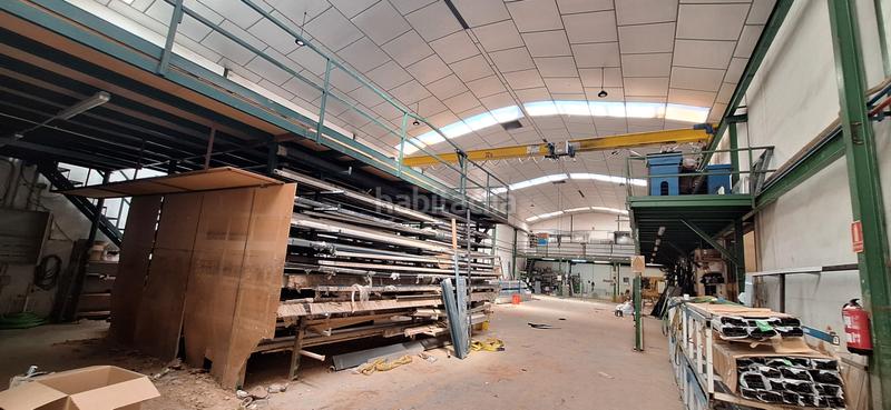 Foto 81335044-0288-40b3-b151-8cae3f8cd641. Bâtiment à usage industriel dans camí vereda 6a dans Beniparrell