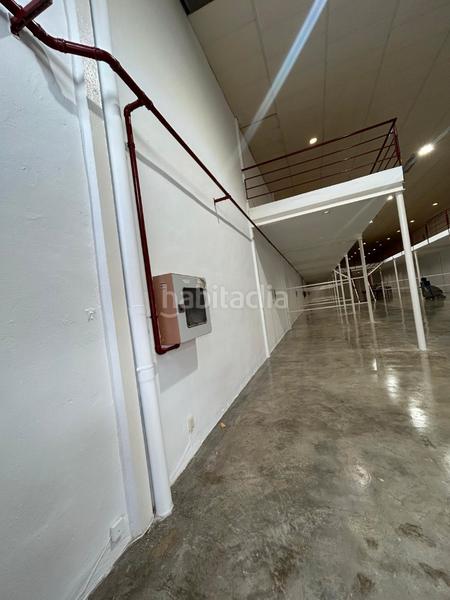 Foto 1464adc0-7e7c-43c8-9ee6-3fa8e3843566. Location bâtiment à usage industriel dans carrer montcabrer 19a dans Aldaia