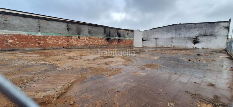 Foto 605f309f-521c-4ca3-9450-e6f8a8fee515. Lloguer solar industrial a calle alcalde josé puertes 30 a Alfafar