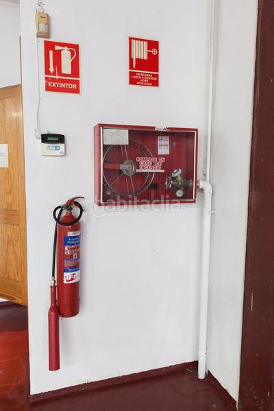 Foto 1b693bda-efce-4179-a64c-7b32e7ea055b. Nau industrial a Albal