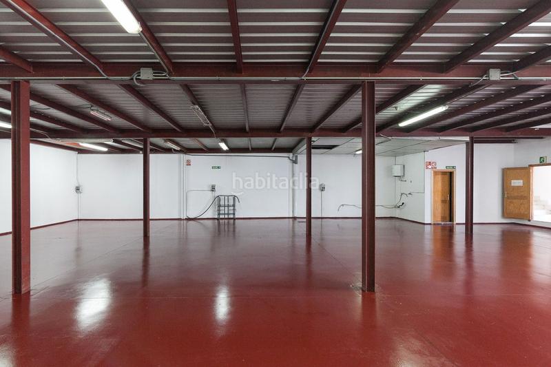 Foto 7b0be8a5-1562-4ef3-86c0-b95195158d77. Nau industrial a Albal