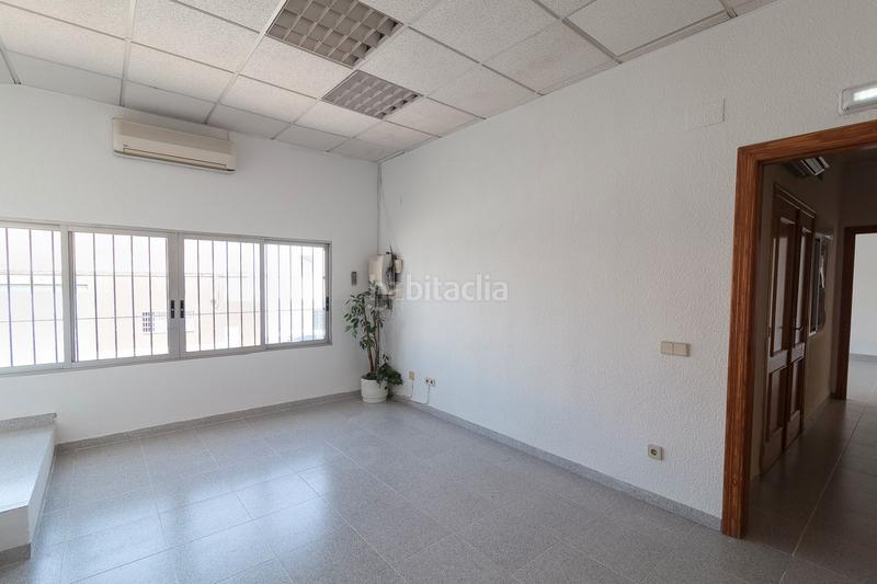 Foto ec5e6050-44e8-4d6f-ad77-bac24718f841. Nau industrial a Albal