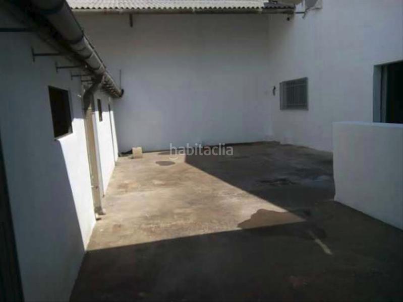 Foto 2b35c018-3649-4401-80f0-f22256d4e2a1. Rent industrial building in carrer sant martí 39 in Alaquàs