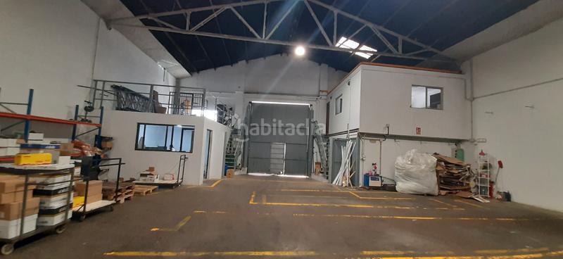 Foto dae26a96-8a95-4ff3-8d12-dd98fd0a9e52. Rent industrial building in carrer sant martí 39 in Alaquàs