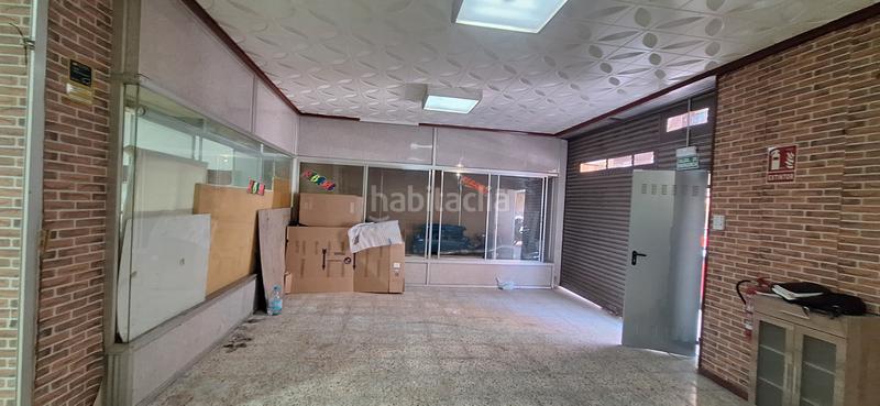 Foto 517a8a30-5c80-435f-8572-6772ea8145f4. Location local commercial dans carrer doctor fleming 16 dans Manises