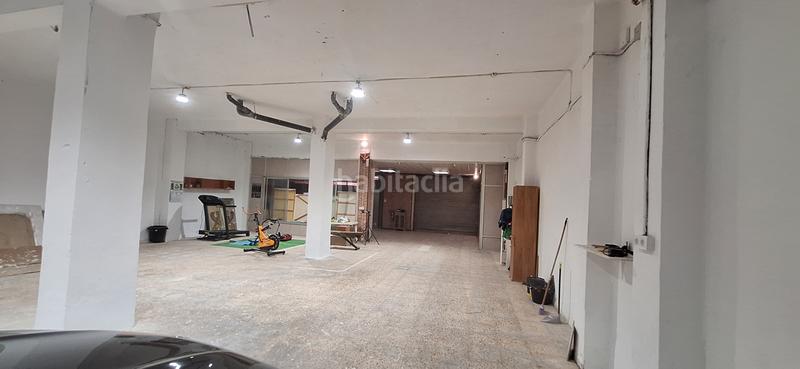Foto c8f43191-b8b6-4283-8e13-f8213ad110ef. Location local commercial dans carrer doctor fleming 16 dans Manises