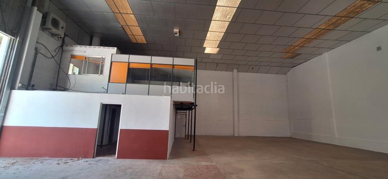 Foto af84e5d8-7998-48e5-a530-2efbce1ff489. Location bâtiment à usage industriel dans avenida faitanar 24 dans Picanya