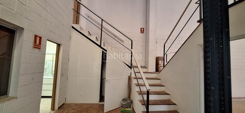 Foto c4e87b3b-2931-438f-9b38-d242597f1f38. Location bâtiment à usage industriel dans avenida faitanar 24 dans Picanya