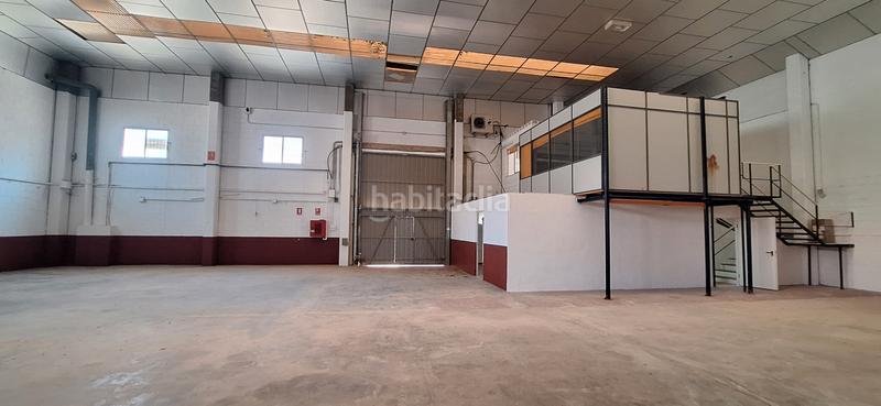 Foto e03c9e9d-06e8-40c5-b642-39de2dc51383. Location bâtiment à usage industriel dans avenida faitanar 24 dans Picanya