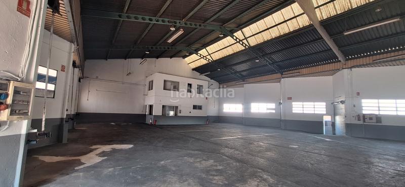 Foto d40ee86e-58c4-45bb-aa37-1c5d84da254c. Rent industrial building in camino hondo rambleta 8c in Xirivella