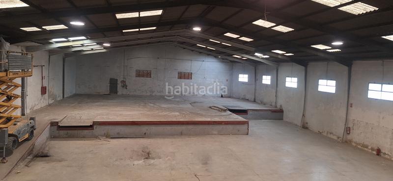 Foto 32678087-6c81-4113-b3dd-5d4b645ebdb0. Location bâtiment à usage industriel dans carrer dels corretgers 16 dans Xirivella