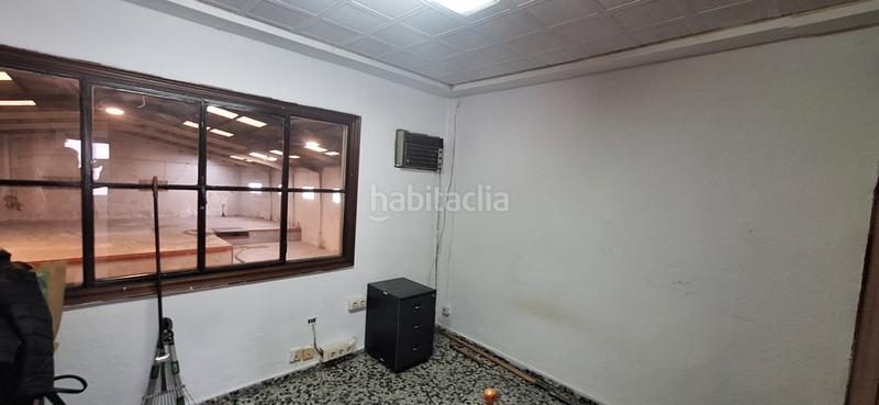 Foto a28b7333-db68-4e48-8172-9e8369f8346b. Location bâtiment à usage industriel dans carrer dels corretgers 16 dans Xirivella