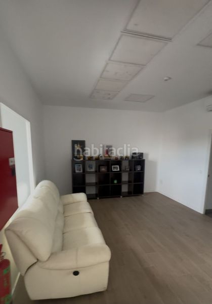 Foto bf75eb31-865d-46da-9739-15c71015404b. Rent industrial building in calle 1 72 in Camí de Paterna-Lloma del Calderer Bétera