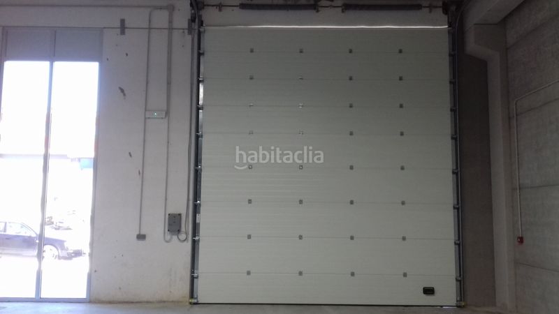 Foto 8b1a76d2-de86-4ff1-83b2-deb51fe7f665. Location bâtiment à usage industriel dans carrer de l'algepser 110p dans Paterna
