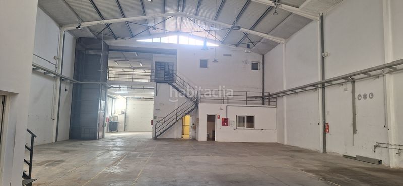 Foto eec7bddf-0e12-4172-a6db-29b848c48512. Fabrikhalle in cami del bovalar 86 in Alaquàs