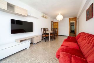 Piso  Carrer de cotlliure 26a. Piso de 101 m� con terraza, vistas despejadas y parking en palma