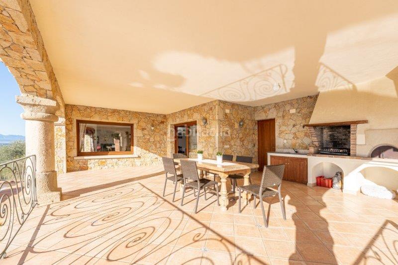 Foto 3c29f9ca-95e5-4422-b136-79edee0af691. Chalet fantastica con espectaculares vistas en Palau-saverdera