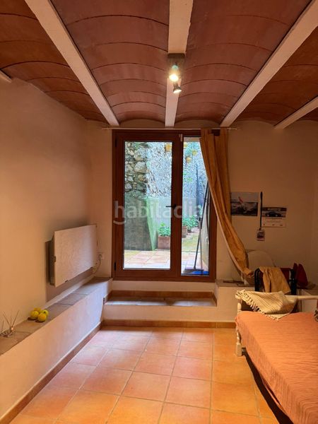 Foto 1c89c777-e5b6-49cd-9595-2f5d915a6cf9. Casa aparellada amb xemeneia calefacció a Armentera (L´)