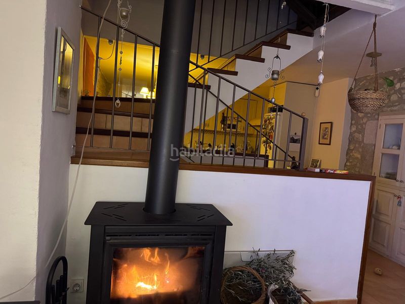 Foto 6297b4e0-13b0-4729-8806-f6294bbb87f7. Casa aparellada amb xemeneia calefacció a Armentera (L´)