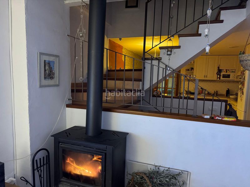 Foto 708639d5-8c6c-45b0-bc87-1f9dd3fe5e6d. Casa aparellada amb xemeneia calefacció a Armentera (L´)