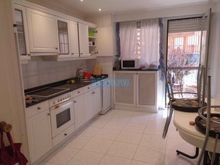 Rent Flat in Residencia. Piso en alquiler en solidaridad, 4 dormitorios.