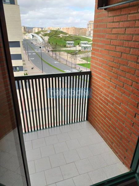 Foto 1a1dc42b-8b96-4286-a97f-c30ecef077d1. Lloguer apartament amb calefacció piscina a Cascajos - Piqueras Logroño