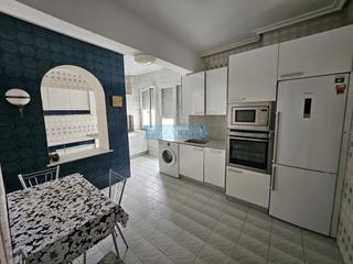 Piso en Gran Via. Piso en venta en peatonales, 4 dormitorios.