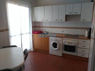 Location Appartement à San Millán - Ayuntamiento. Piso en alquiler en avda. la paz, 3 dormitorios.