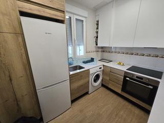 Location Appartement à San Millán - Ayuntamiento. Piso en alquiler en universidad, 3 dormitorios.