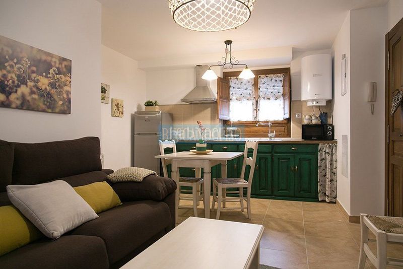 Foto ab075780-2d24-448d-b1f0-76bc24493bc7. Apartament amb calefacció a Ajamil