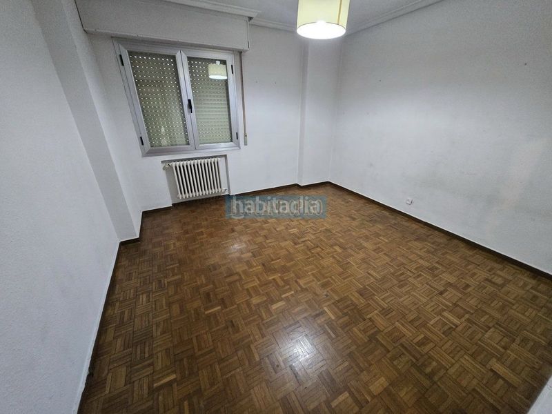 Foto 42a6cf47-f102-4e44-9e3b-f1549dd28b08. Pis amb calefacció a Residencia Logroño