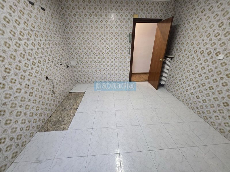 Foto c4c30d6a-8e2d-408c-83fd-088fd330792b. Pis amb calefacció a Residencia Logroño