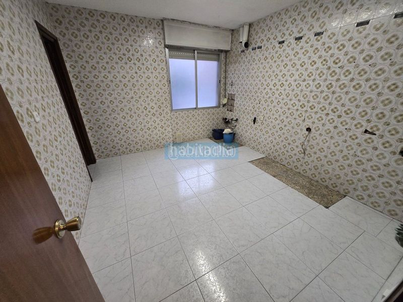 Foto cfa582c2-7648-4af5-9da6-694561f9419e. Pis amb calefacció a Residencia Logroño
