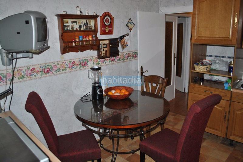 Foto 6d293222-e85f-4a04-bbb8-97bf6cf1f3fc. Piso  en venta en rep. argentina, 3 dormitorios. en Logroño