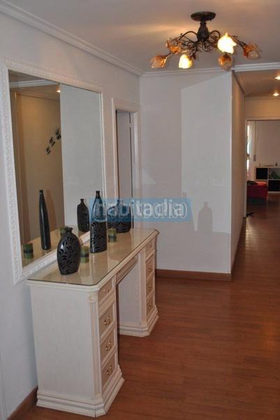 Foto 7b073271-60aa-426f-bc66-6fbe19871637. Piso  en venta en rep. argentina, 3 dormitorios. en Logroño