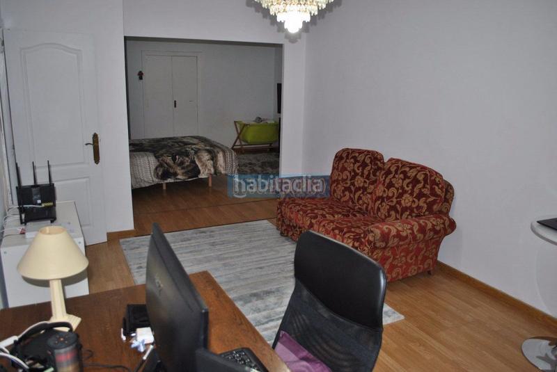 Foto 9a88b5f5-08b4-4e7a-8c7c-73ff532d2211. Piso  en venta en rep. argentina, 3 dormitorios. en Logroño